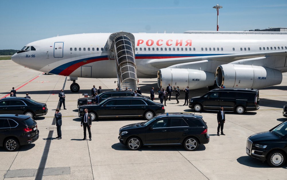 Le Parisien: Френска компания оборудва флотилия от VIP самолети за Путин
