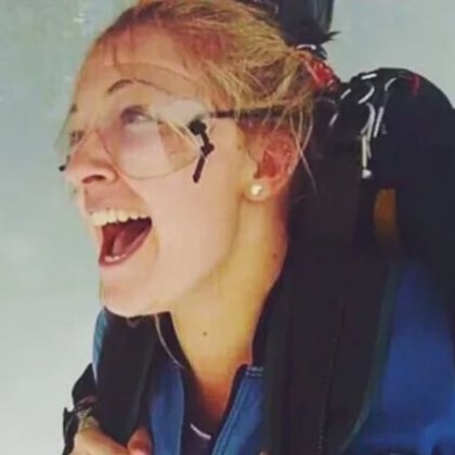 Ема Кери от Австралия която оцеля при падане от 15