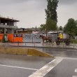 И дъждовното време не може да спре каруците в София СНИМКИ