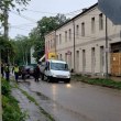 Камион пропадна в дупка на улица СНИМКА