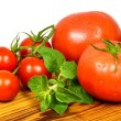 Учени откриха мистериозно съединение в доматите
