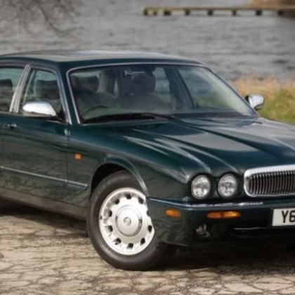 Във Великобритания Jaguar Daimler Majestic от 2001 г беше изложен