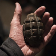 Мъж откри ръчна граната, докато обработва нивата си в Кърджалийско