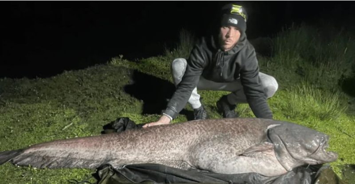 34-годишният Дарън Рейц, любителски риболовуц от Рейнхам, стана рекордьор, когато
