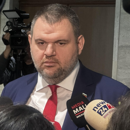 Председателят на ДПС Делян Пеевски призова за незабавното отменяне на