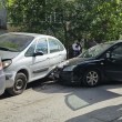Кьоркютук пиян помете паркирани коли във Велико Търново