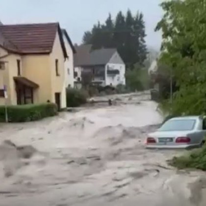 Буря потопи западната част на Германия В град Бизинген бурята