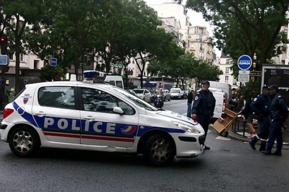 Стрелба в Париж, има убит
