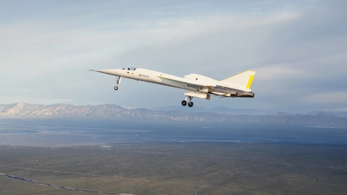 Изпитателният свръхзвуков самолет XB-1 на Boom получи одобрението на Федералната