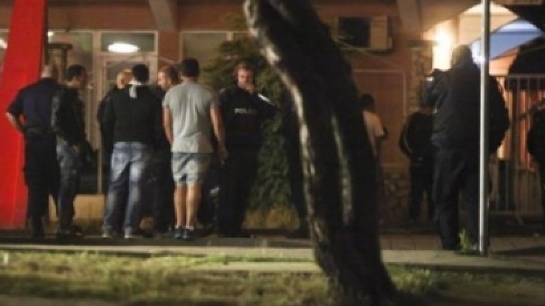 Пияни роми вдигнаха накрак полицията от три града