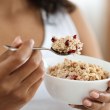 Какво не трябва да ядете на закуска: 3 популярни храни, от които напълнявате