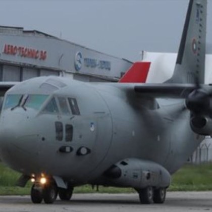 Екипаж от 16 а авиобаза Враждебна със самолет C 27J Спартан извърши