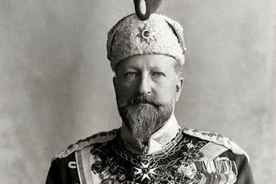 Тленните останки на цар Фердинанд ще бъдат пренесени в София.В