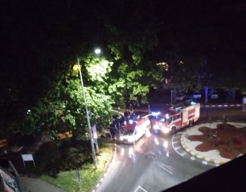 Тежка катастрофа в Асеновград, пристигнаха пожарна и линейка СНИМКА
