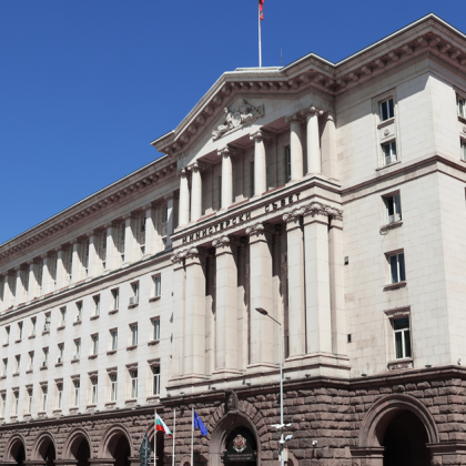 Министър председателят Димитър Главчев назначи Таня Михайлова и акад проф Николай