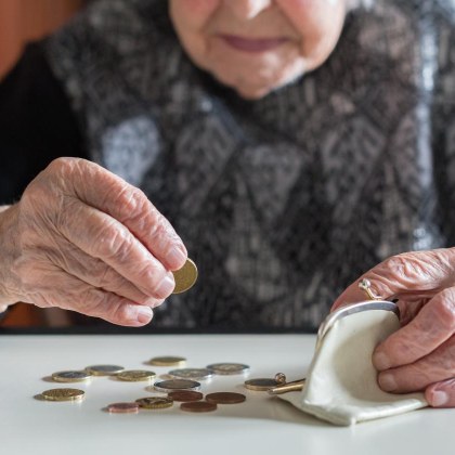 Надзорният съвет на НОИ одобри 11 увеличение на пенсиите обяви