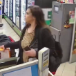 Жена открадна кутия с дарения от магазин в София ВИДЕО