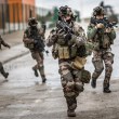 Франция изпраща войски в Нова Каледония