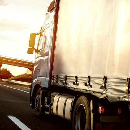 Към 19 ч тази вечер камион с боеприпаси е самокатастрофирал