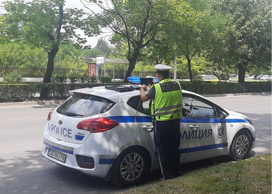 Заловиха нова доза пияни и дрогирани, седнали зад волана