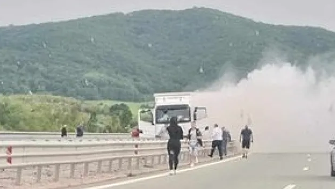 Камионът с боеприпаси, който катастрофира на магистрала Струма“ вчера, е