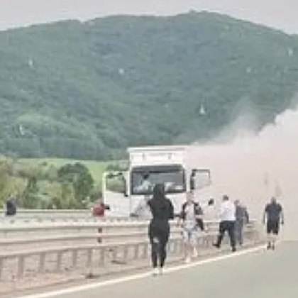 Камионът с боеприпаси който катастрофира на магистрала Струма вчера е