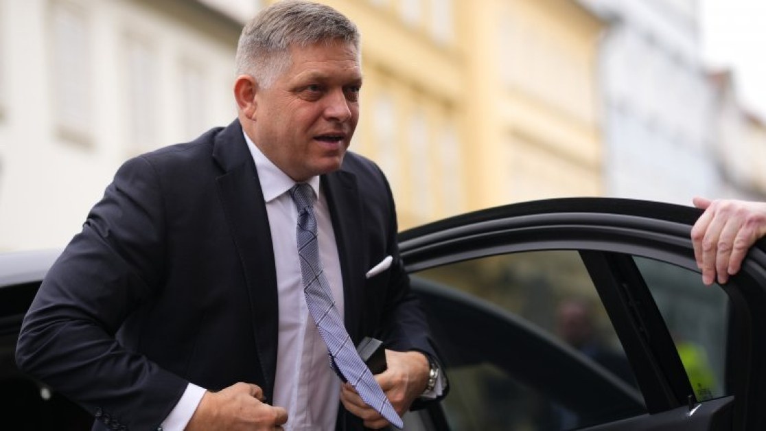 Какво е състоянието на простреляния премиер на Словакия