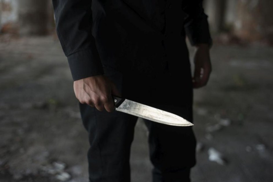 Задържаха сириец, размахвал нож в София