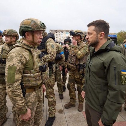 Според експерти украинският президент Владимир Зеленски може да освободи главнокомандващия
