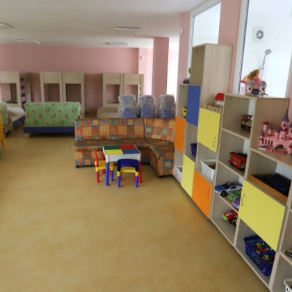 Деца с хранително натравяне в детска градина в Пловдив, извършват проверка