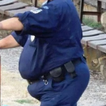 В полицията да могат да работят мъже със завишени телесни