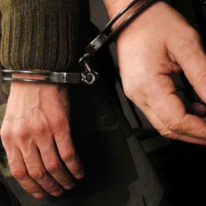 Арестуваха двама българи на 56 и на 57 години