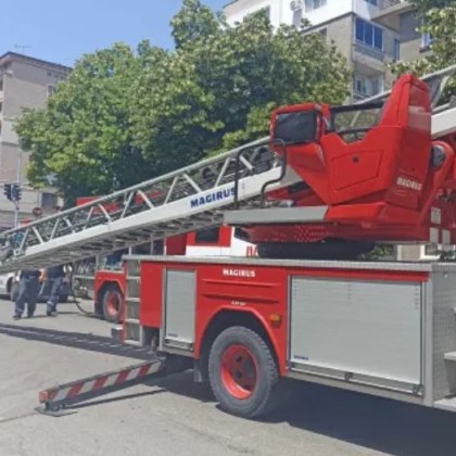 Пожар избухна в жилищна сграда в центъра на Стара Загора