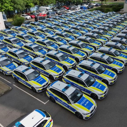Вчера бяха представени първите 86 от новите патрулни автомобили закупени