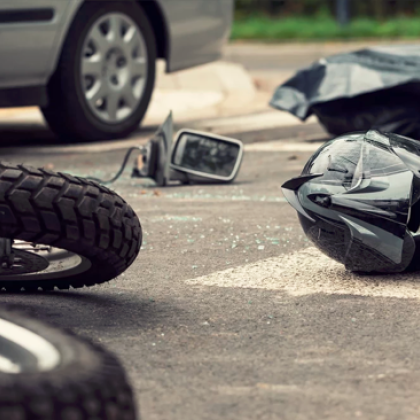 Моторист загина след тежък сблъсък с лек автомобил край врачанското