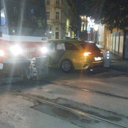 Инциент е станал тази нощ в София Такси и трамвай