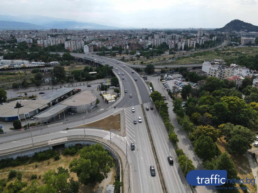 Трафикът в час пик без Бетонния мост изненада шофьорите в Пловдив  СНИМКИ