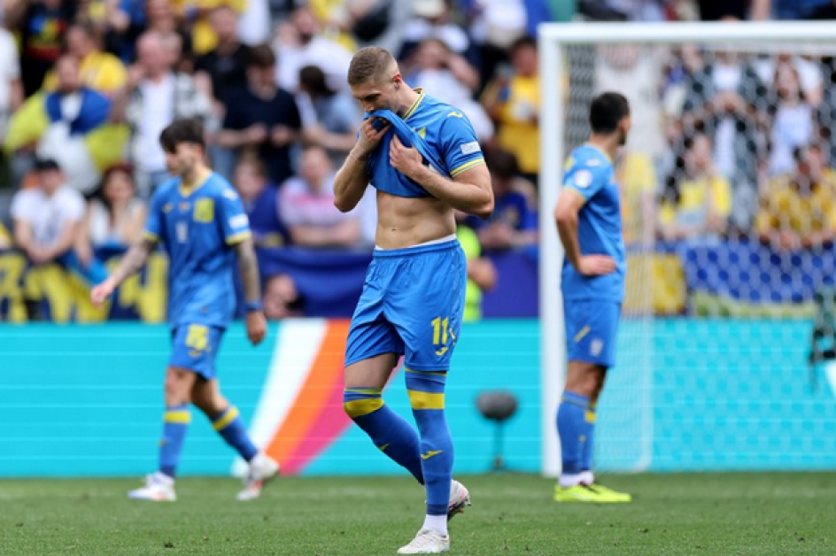 Румъния разби с 3:0 считания за фаворит в мача Украйна в първи