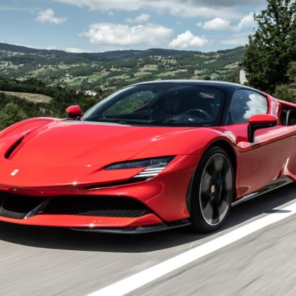 Първата електрическа кола на Ферари Ferrari ще струва най малко