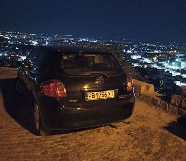 Въпреки забраната: Пловдивчанин се качи с колата си на Младежки хълм