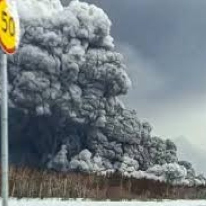 След две години спокойствие изригна вулканът Каримски който се намира