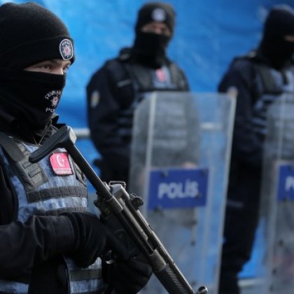 Валийството окръжната управа на Истанбул забрани провеждането на прайда който