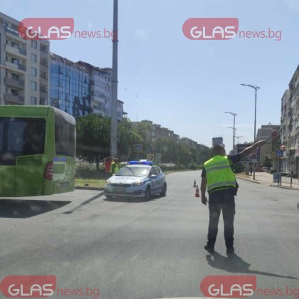Катастрофа между кола и мотор стана днес в Пловдив Инцидентът