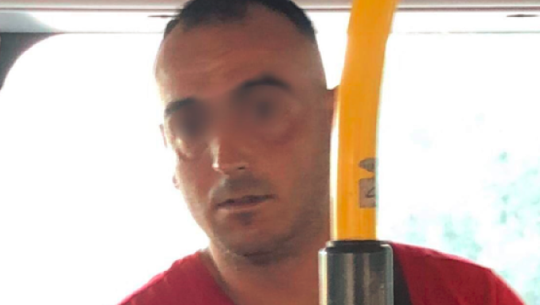 Установен е мъжът, мастурбирал пред дете в градския транспорт в Пловдив