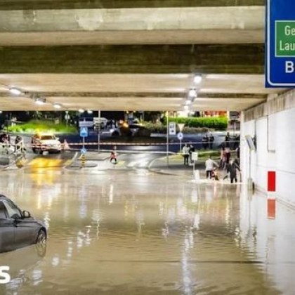 Проливни дъждове и гръмотевични бури доведоха до наводнения в Швейцария