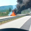 Лек автомобил избухна в пламъци на АМ 