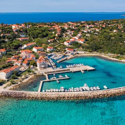 Малък хърватски остров предлага релаксираща атмосфера без коли  Остров Силба