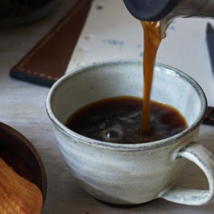 Една сутрешна чаша кафе може не само да ви поддържа активни за