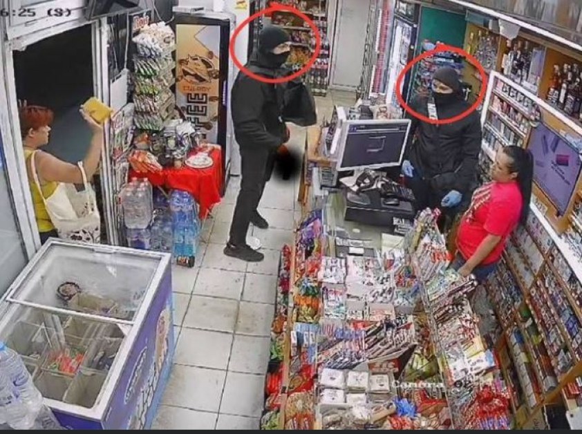 Въоръжен грабеж в магазин за хранителни стоки във Варна в събота