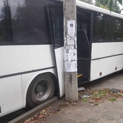 Две пътно транспортни произшествия с участието на автобуси са регистрирани